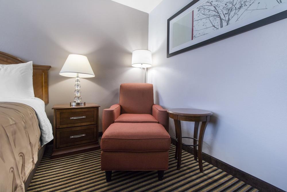 Ramada Bayside Inn & Suites Eureka Esterno foto