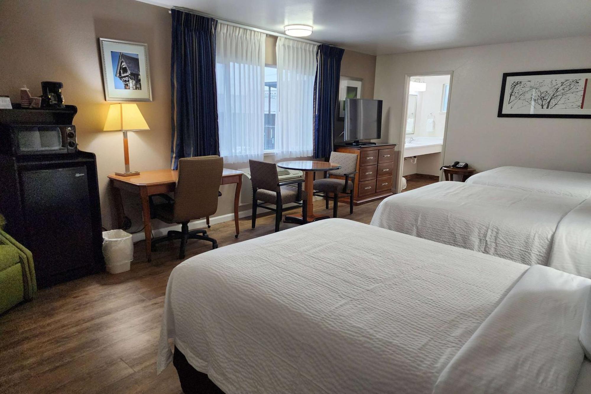 Ramada Bayside Inn & Suites Eureka Esterno foto
