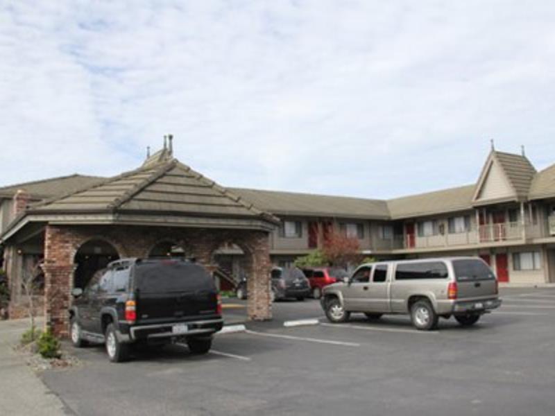 Ramada Bayside Inn & Suites Eureka Esterno foto