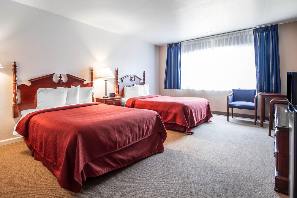Ramada Bayside Inn & Suites Eureka Esterno foto