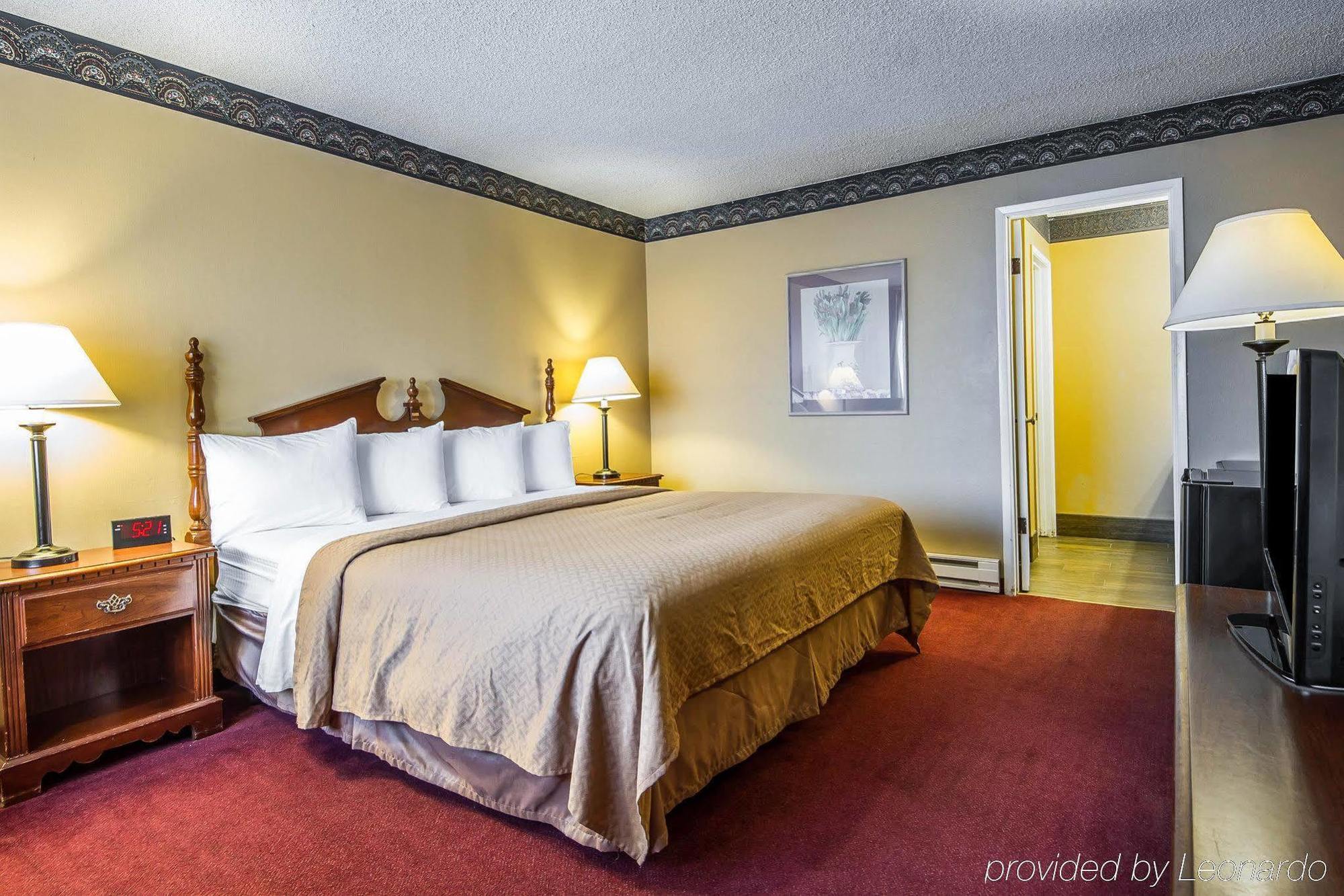 Ramada Bayside Inn & Suites Eureka Esterno foto