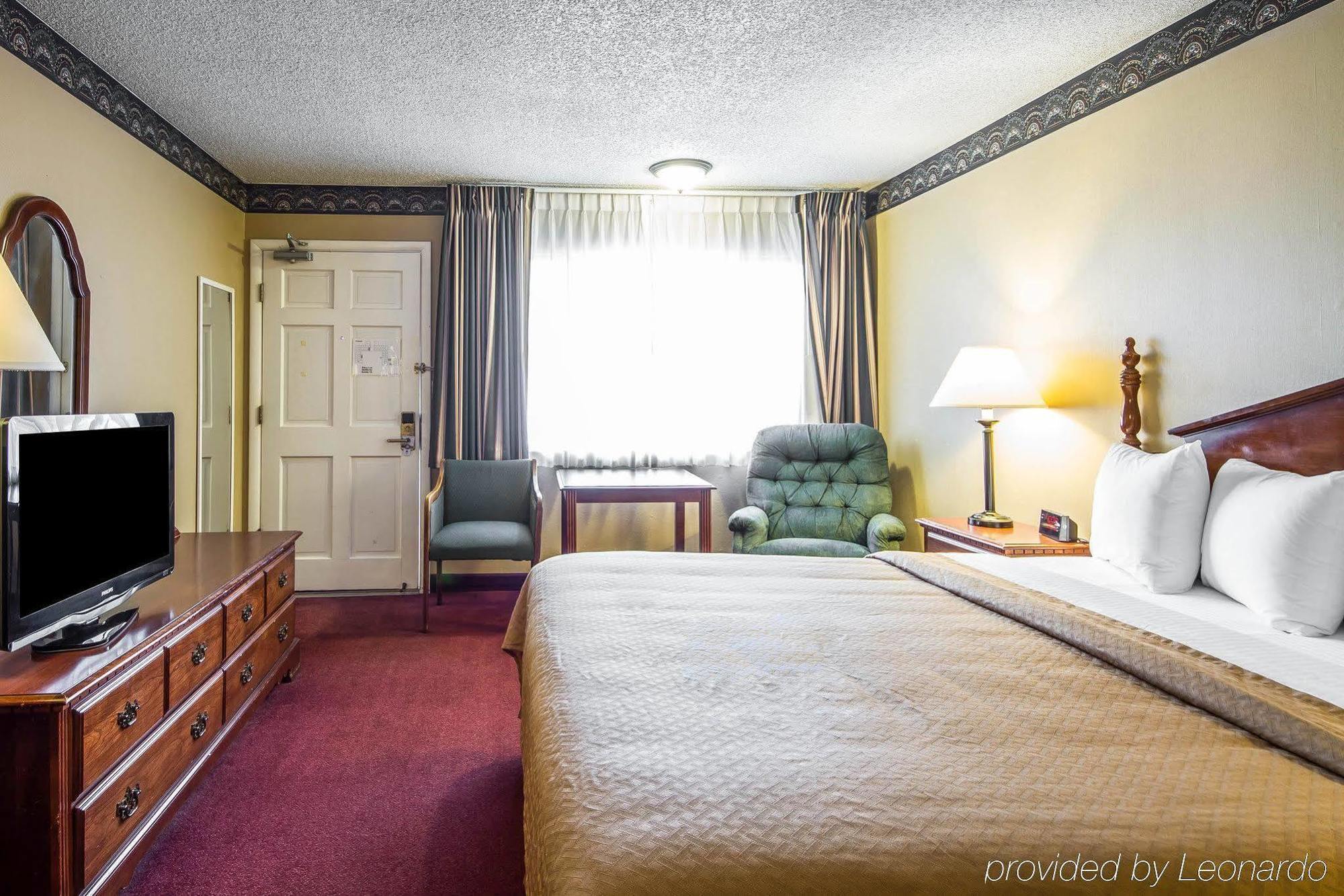 Ramada Bayside Inn & Suites Eureka Esterno foto